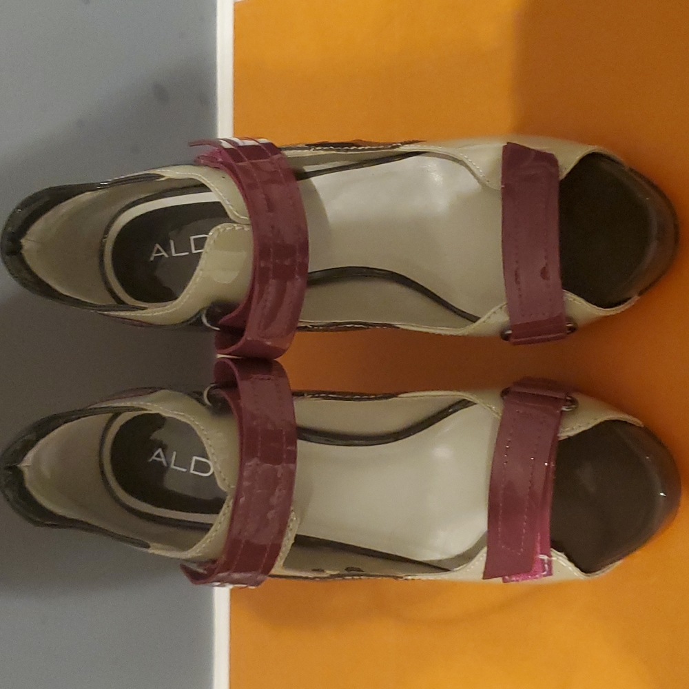 ALDO Size 8 Strappy Platform Heels